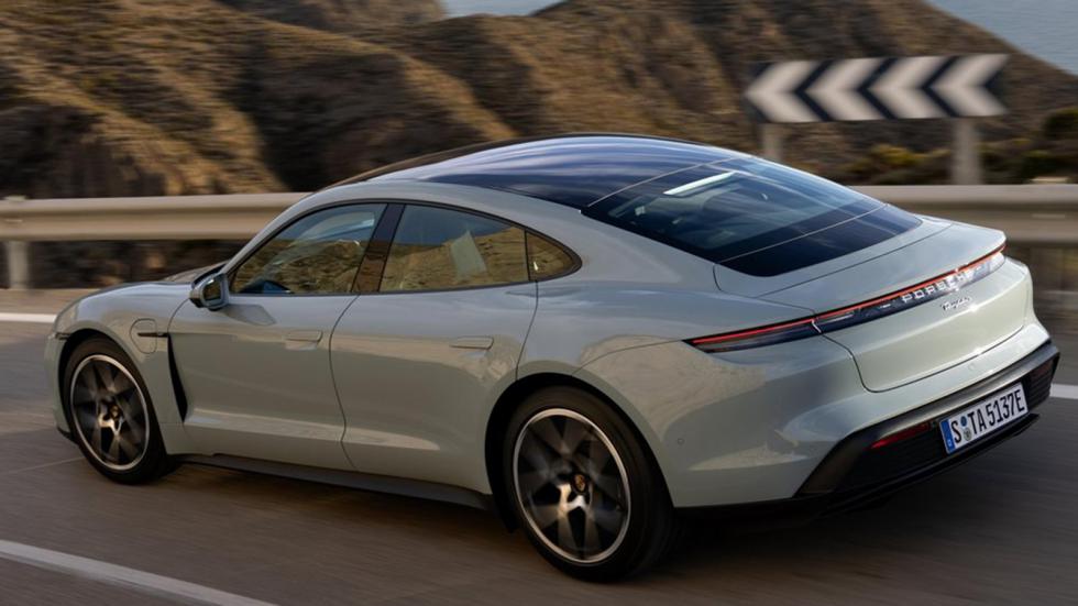 Porsche Taycan: Η μπαταρία 105 kWh γίνεται στάνταρ σε όλη την γκάμα